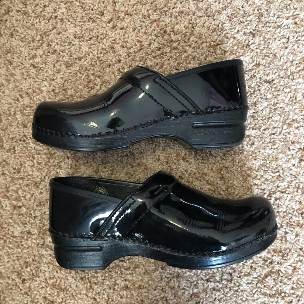 Danskos - Picture 3 of 5